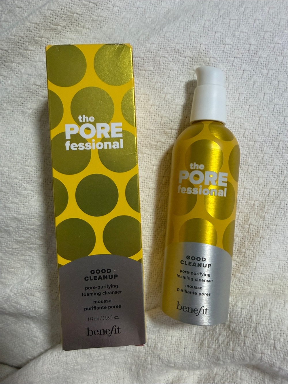 Benefit POREfessional Good Cleanup Foaming Cleanser — Yellow and Silver